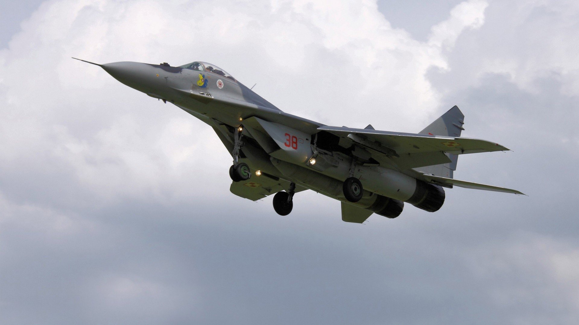 中国女篮展现团队精神 赛场表现抢眼，中国女篮的精神